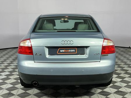 2004-Audi-A4-20-Auto_15
