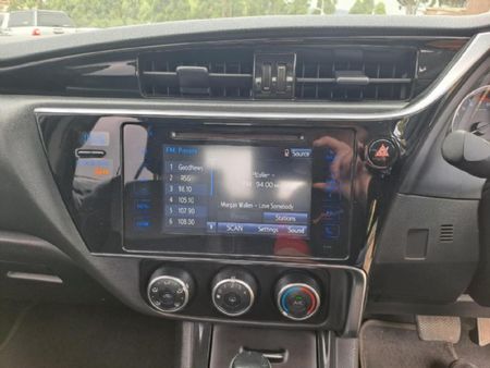 2021-Toyota-Corolla-Quest-18-Prestige-Auto_8