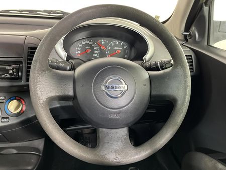 2004-Nissan-Micra-14-Comfort_11