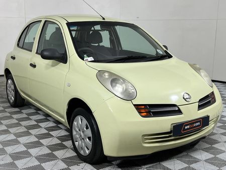 2004-Nissan-Micra-14-Comfort_13
