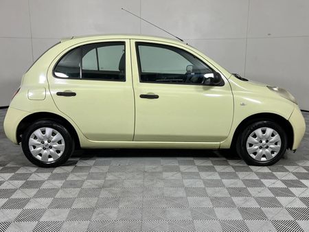 2004-Nissan-Micra-14-Comfort_14