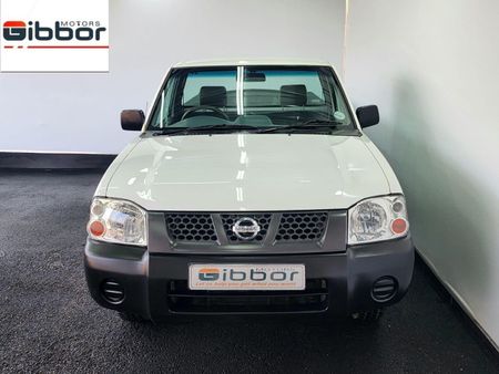 2016-Nissan-NP300-20i-LWB-Single-Cab_20
