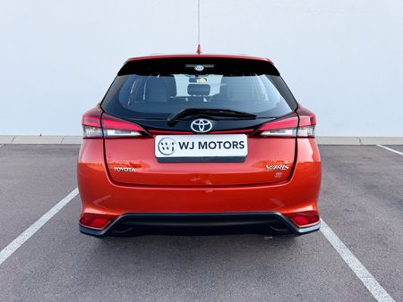 2018-Toyota-Yaris-15-Sport-5-dr_5