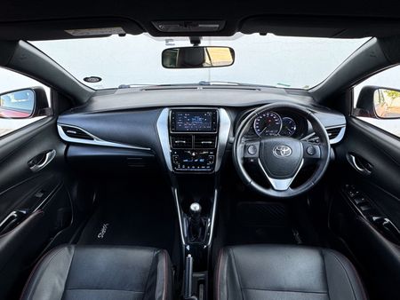 2018-Toyota-Yaris-15-Sport-5-dr_6