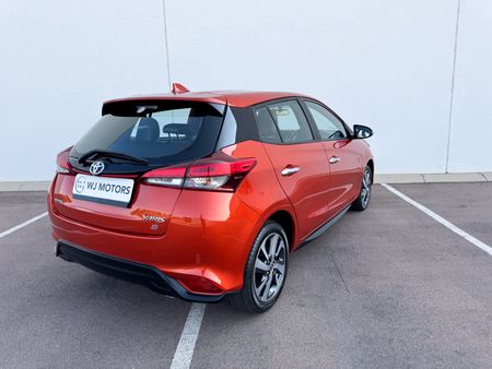 2018-Toyota-Yaris-15-Sport-5-dr_8