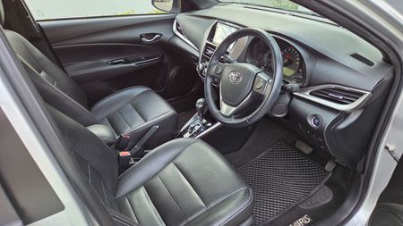 2018-Toyota-Yaris-15-XS-Auto-5-dr_12