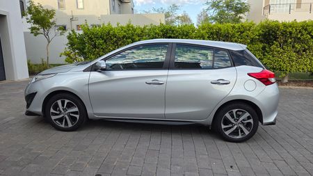 2018-Toyota-Yaris-15-XS-Auto-5-dr_1