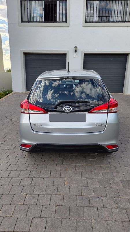2018-Toyota-Yaris-15-XS-Auto-5-dr_3