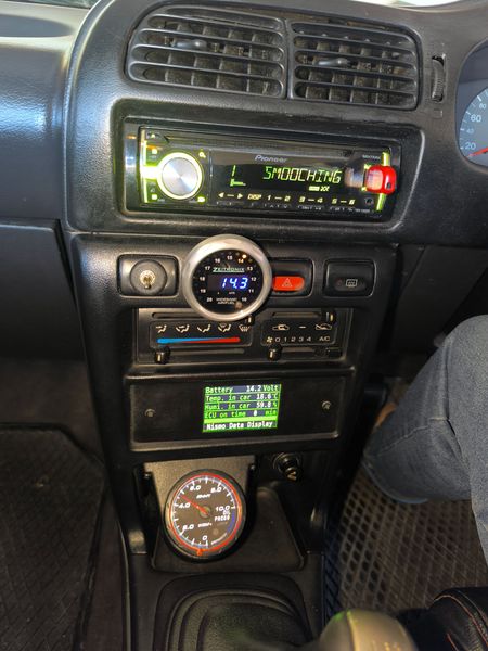 1994-Nissan-Sentra-200-STi_9