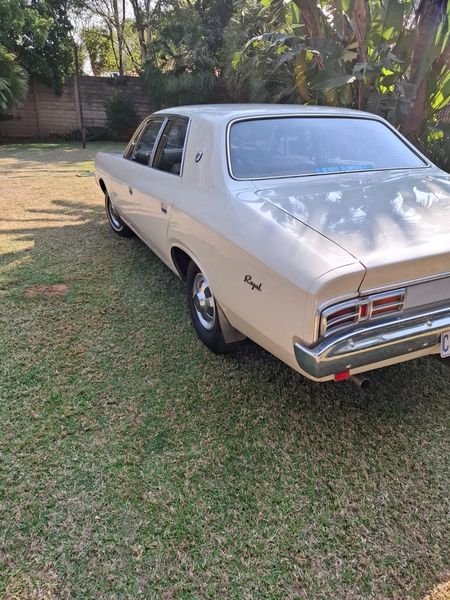 1973-Chrysler-Valiant-Signet_1