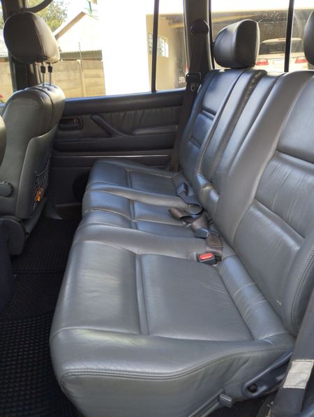 1997-Toyota-Land-Cruiser-80-42-D-GX-Station-Wagon_13