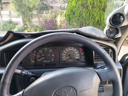 1997-Toyota-Land-Cruiser-80-42-D-GX-Station-Wagon_6