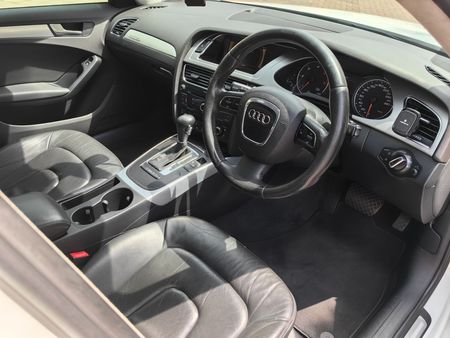 2009-Audi-A4-30-TDI-quattro-Ambiente-Auto_4