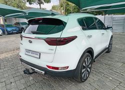 Thumbnail: 2017-Kia-Sportage-20-CRDi-AWD-Auto_10