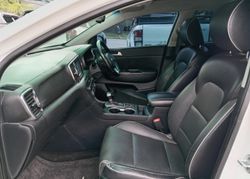 Thumbnail: 2017-Kia-Sportage-20-CRDi-AWD-Auto_5