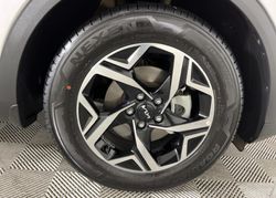 Thumbnail: 2024-Kia-Sportage-16-CRDi-lX-Auto_5