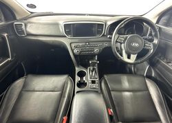 Thumbnail: 2021-Kia-Sportage-20-EX-Auto_1
