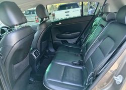 Thumbnail: 2017-Kia-Sportage-20-AWD_6