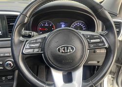 Thumbnail: 2019-Kia-Sportage-20-CRDi-EX-Auto_18