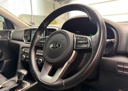 Thumbnail: 2021-Kia-Sportage-20-EX-Auto_24