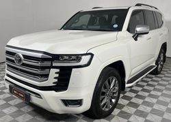 Used Toyota Land Cruiser 300 V6 3.3 D ZX for sale in Gauteng