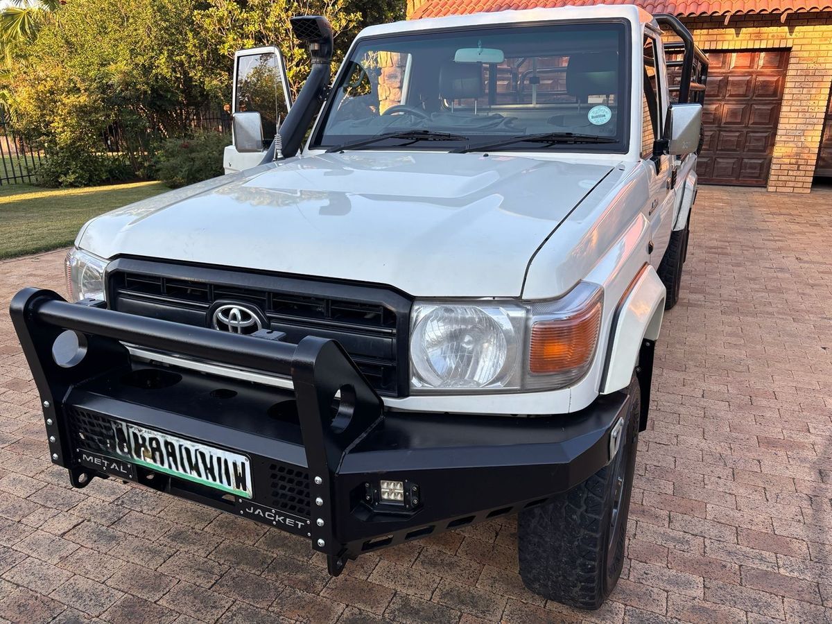 2009 Toyota Land Cruiser 79 4.2 D Single-Cab
