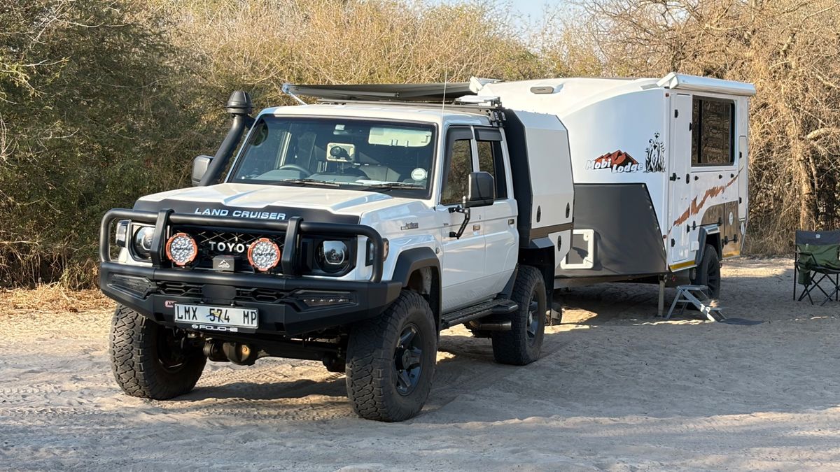 2026 Toyota Land Cruiser 79 4.5 D Double-Cab