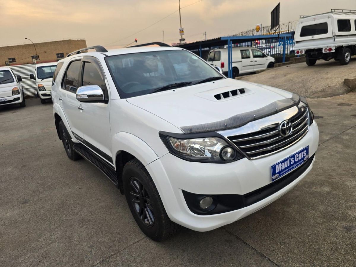 2015 Toyota Fortuner 3.0 D-4D Raised Body