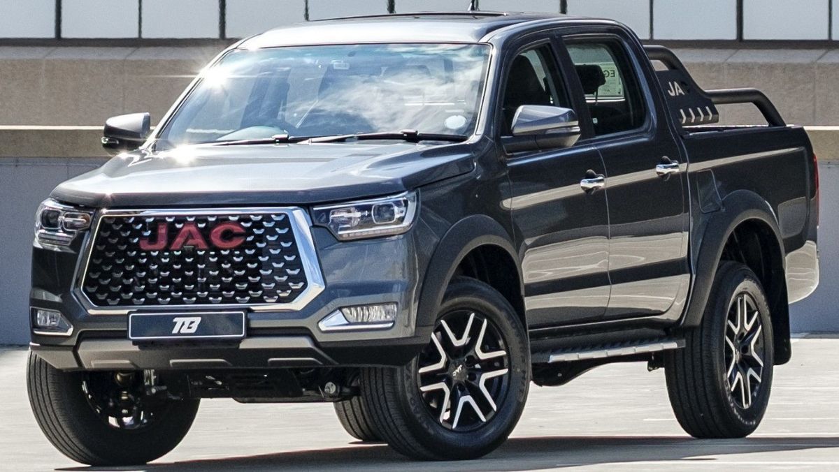 2025 JAC T8 4X4 LUX