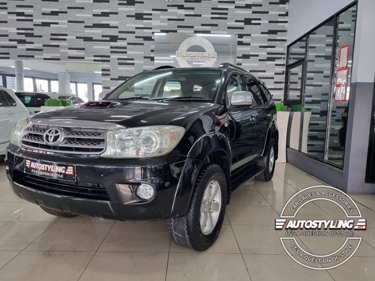 2010 Toyota Fortuner 3.0 D-4D Raised Body