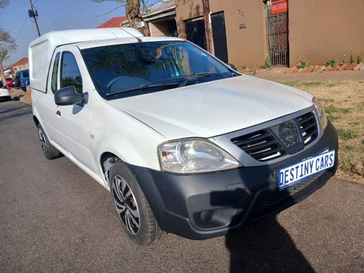 2022 Nissan NP200 1.6