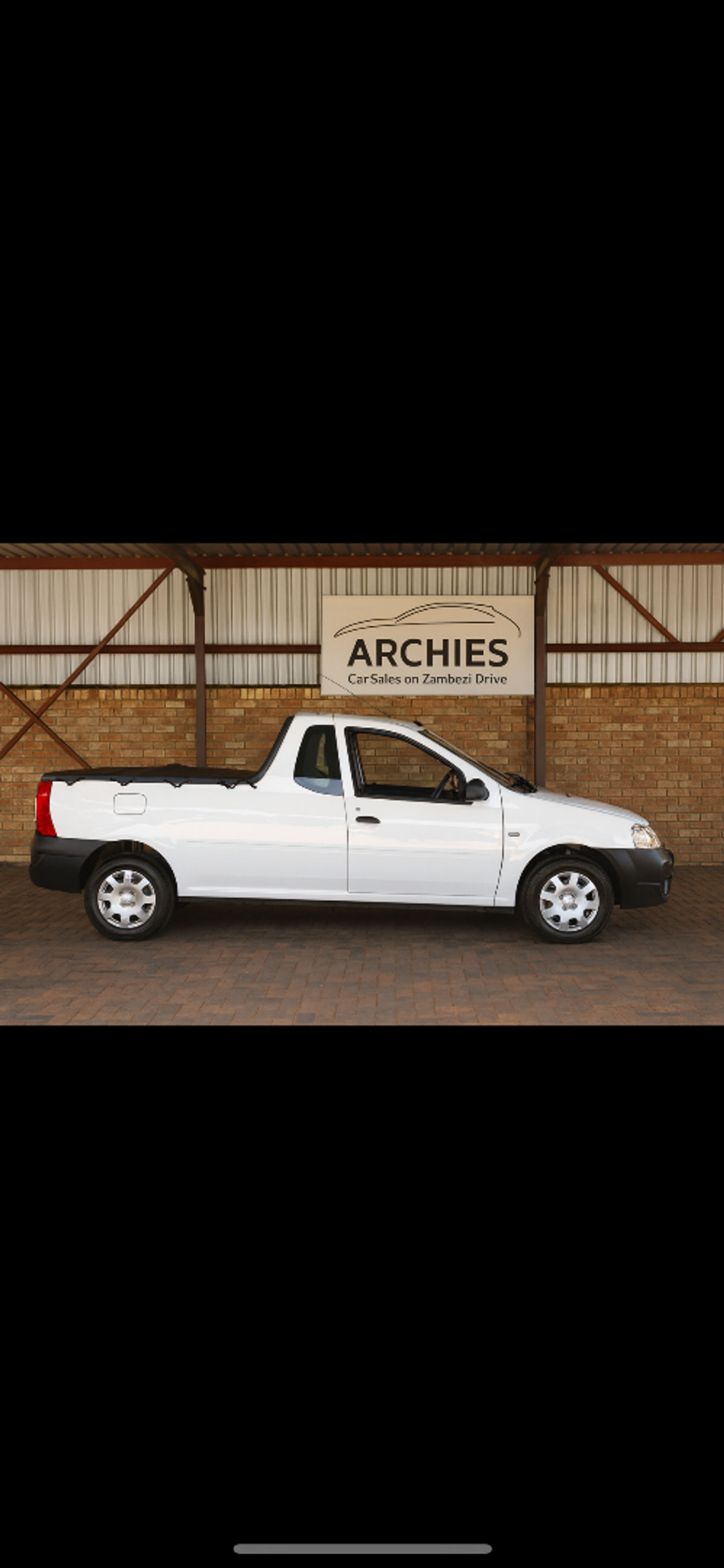 2014 Nissan NP200 Nissan NP200 1.6 petrol