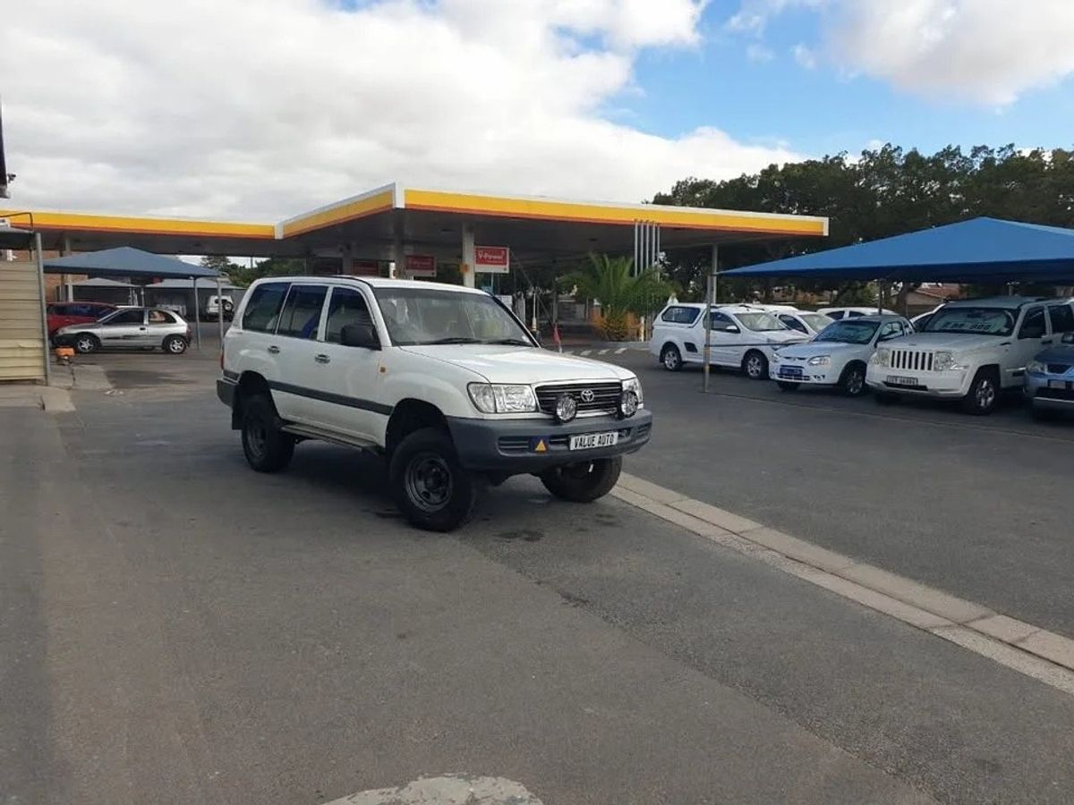2000 Toyota Land Cruiser 100 Land Cruiser 105 EFi 4.5 GX