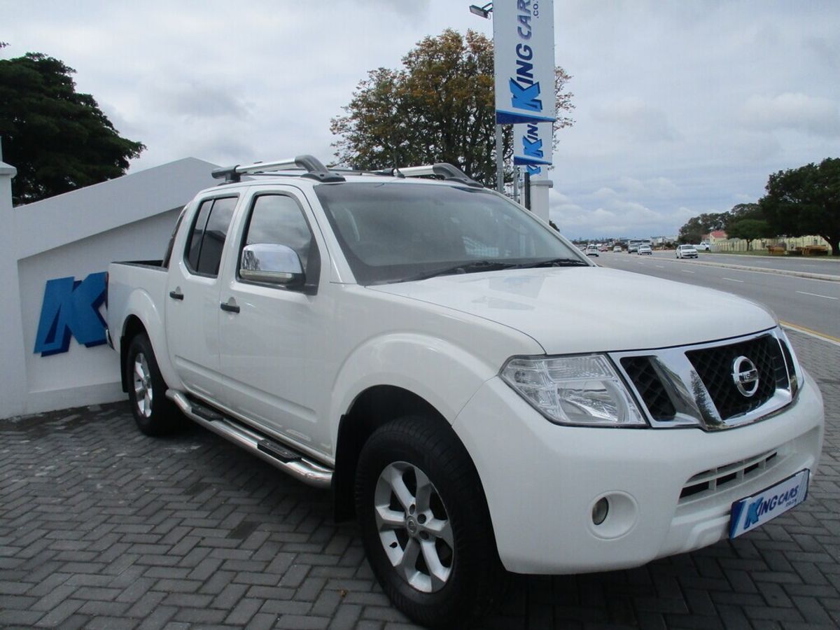 2013 Nissan Navara 2.5 dCi LE 4x4 Auto Double-Cab