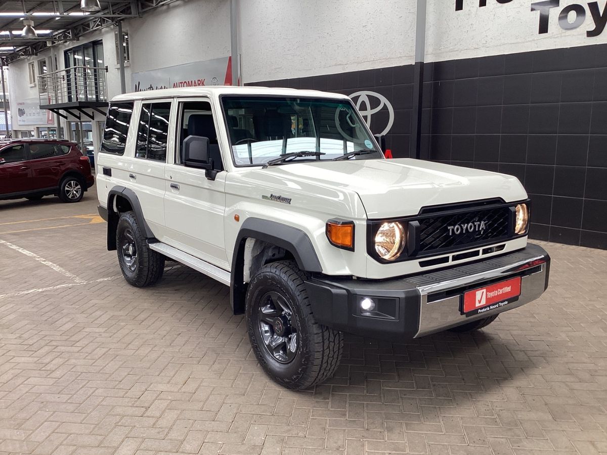 2024 Toyota Land Cruiser 76 2.8GD-6 Station Wagon LX