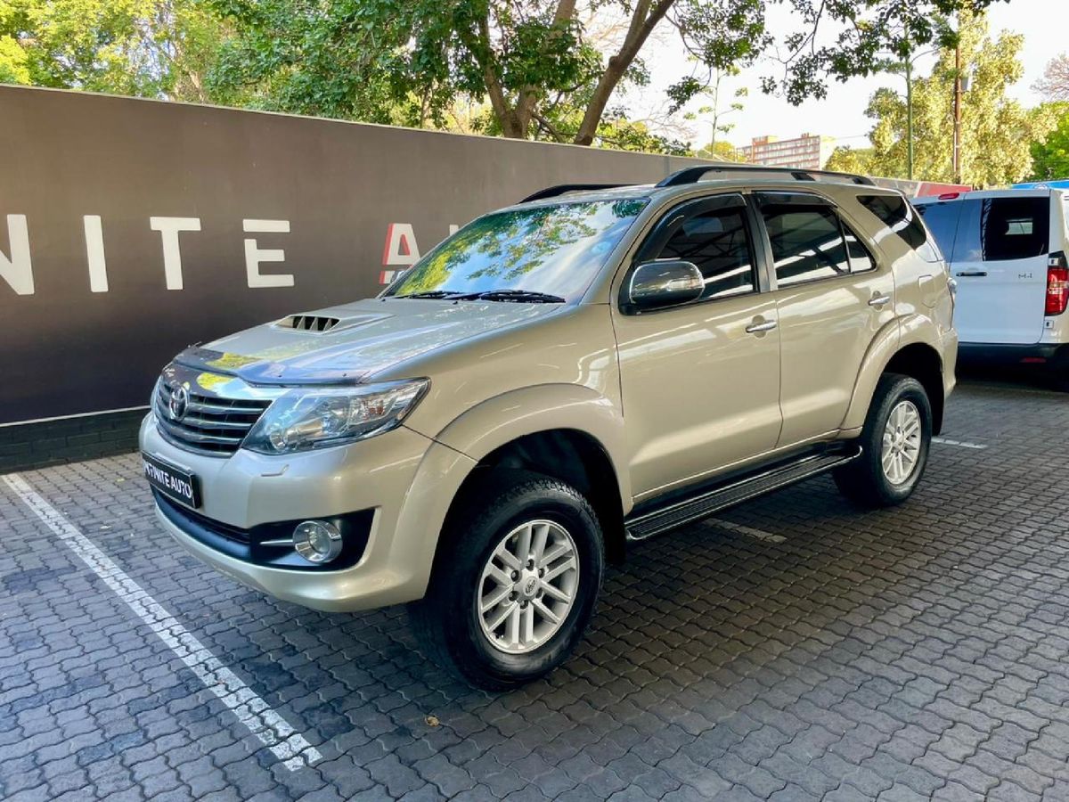 2015 Toyota Fortuner 3.0 D-4D Raised Body Auto