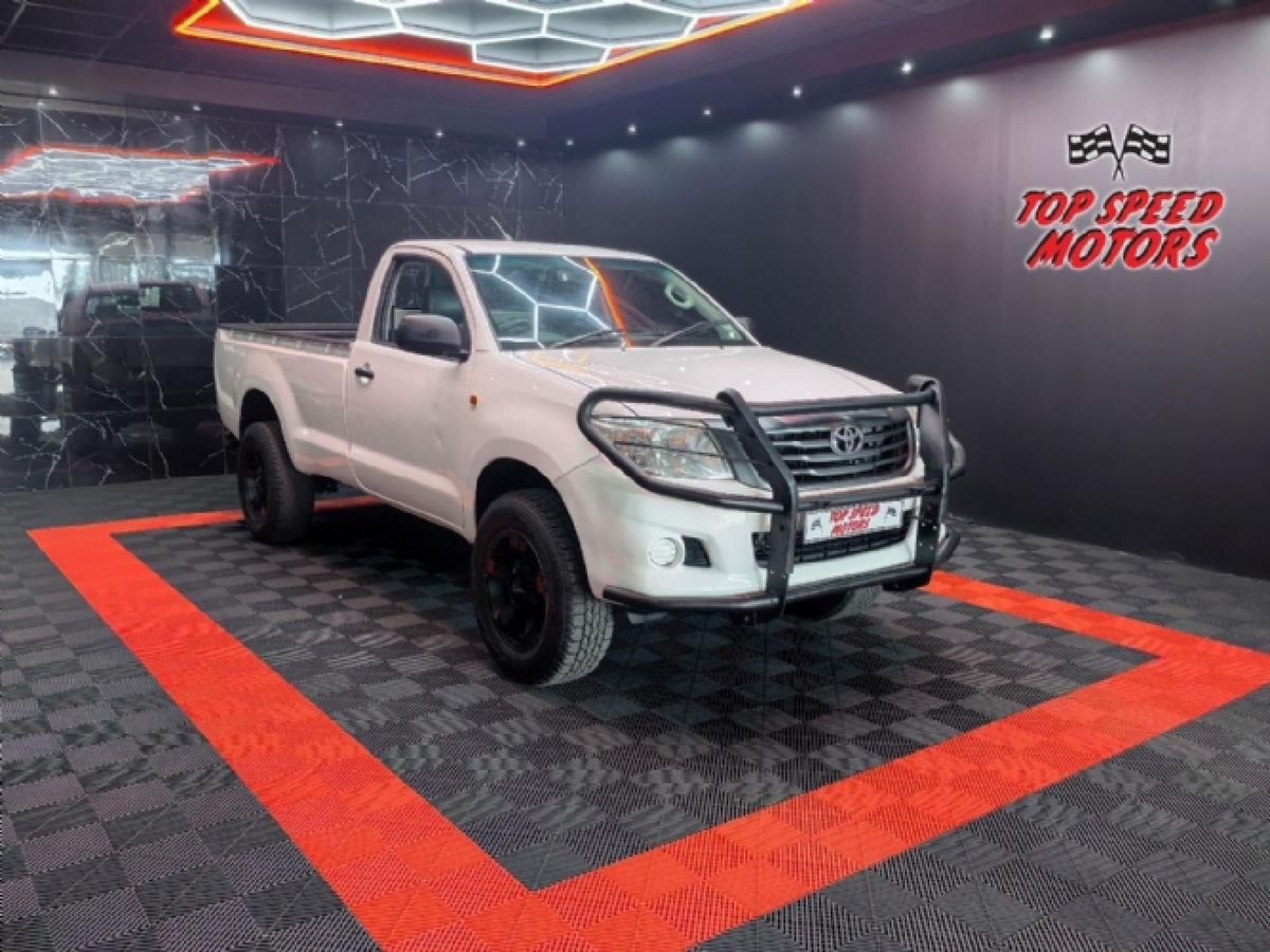 2016 Toyota Hilux 2.5 D-4D SRX Raised Body Single-Cab