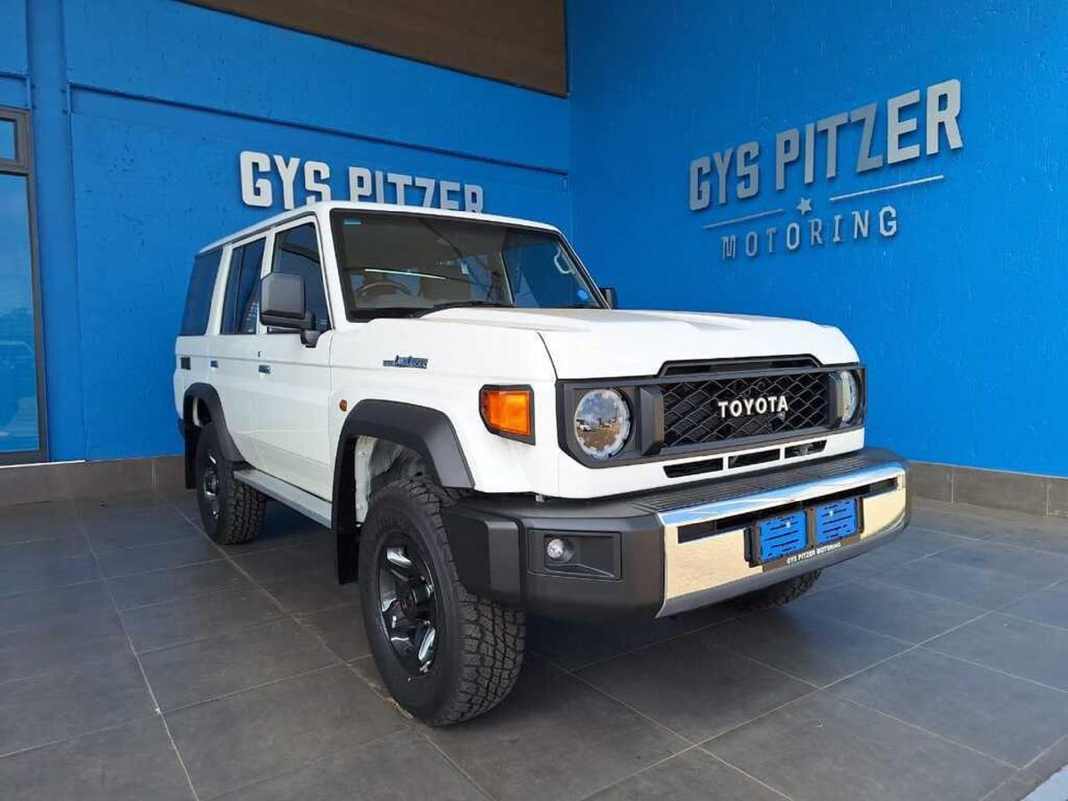 2025 Toyota Land Cruiser 76 2.8GD-6 Station Wagon LX