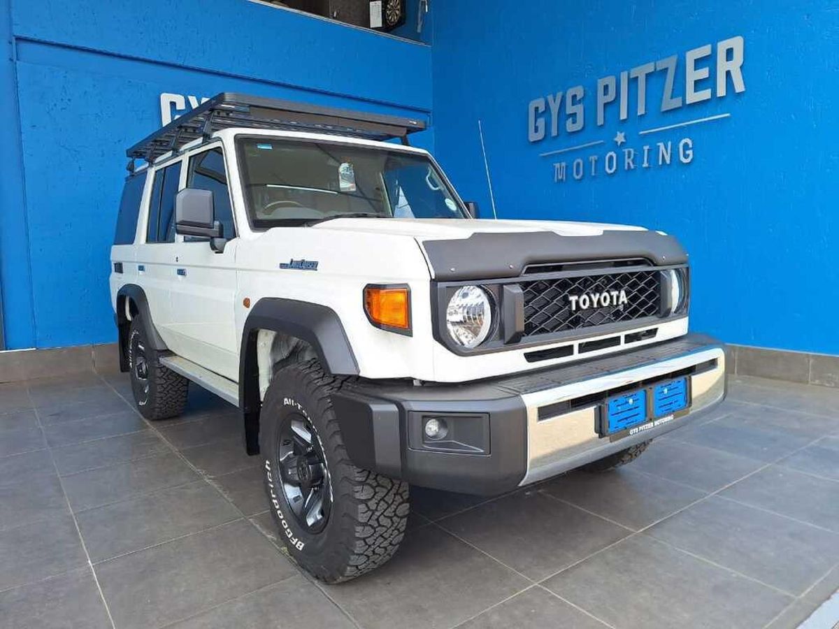 2025 Toyota Land Cruiser 76 2.8GD-6 Station Wagon LX