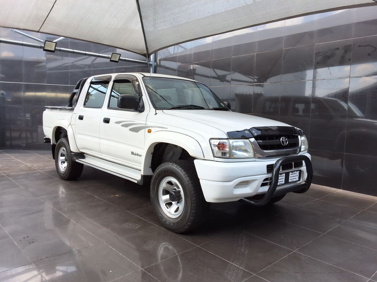 2004 Toyota Hilux 2700i Raider Raised Body Double-Cab