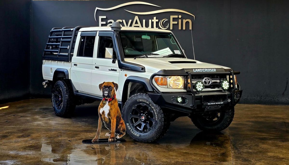2018 Toyota Land Cruiser 79 4.5 D Double-Cab