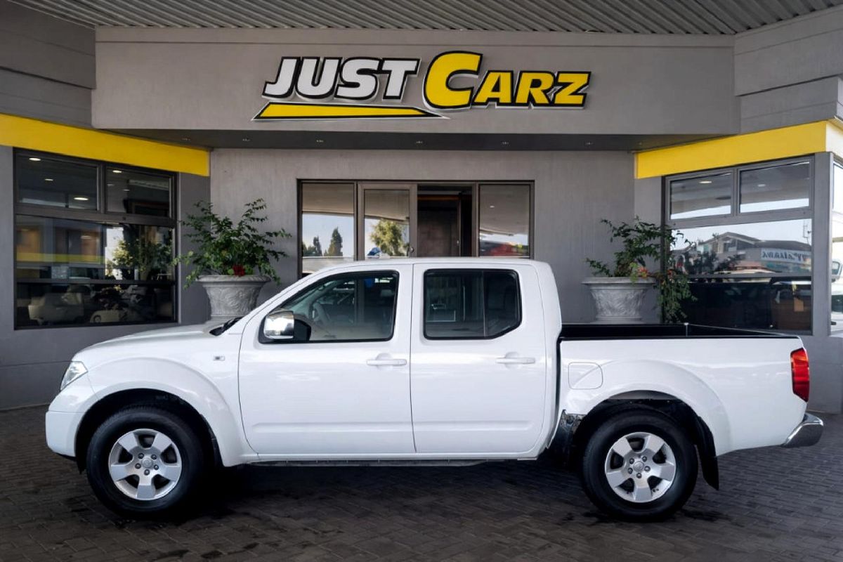 2013 Nissan Navara 2.5 dCi XE 4x4 Double-Cab
