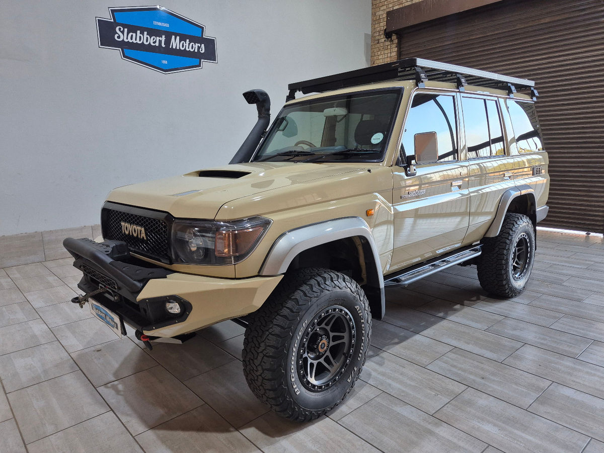 2021 Toyota Land Cruiser 76 4.5 D V8 Station Wagon