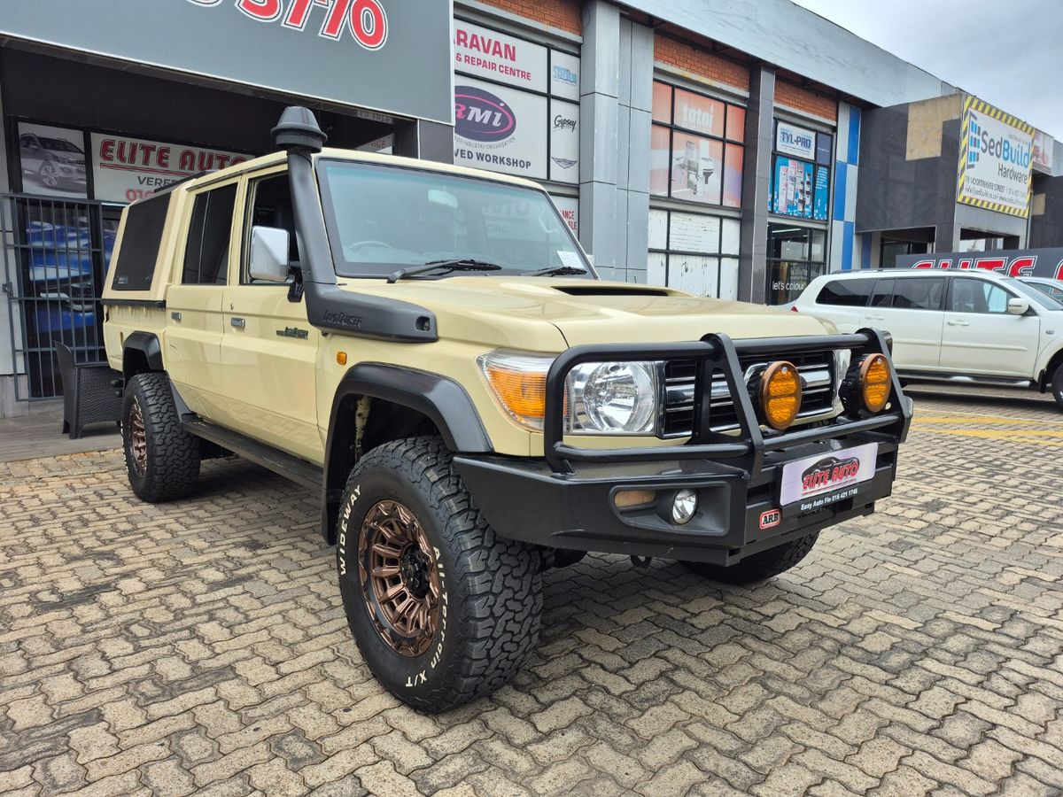 2020 Toyota Land Cruiser 79 4.5 D Double-Cab
