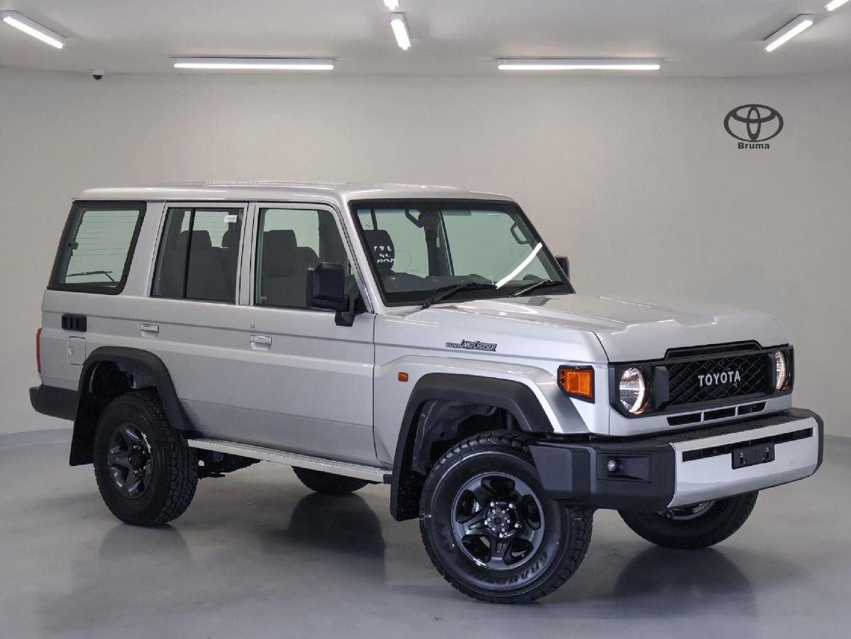 2026 Toyota Land Cruiser 76 2.8GD-6 Station Wagon LX