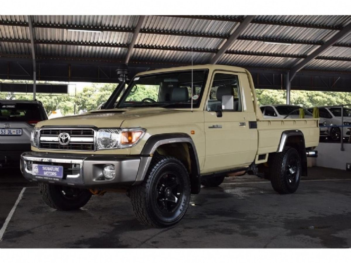 2018 Toyota Land Cruiser 79 4.5 D Single-Cab