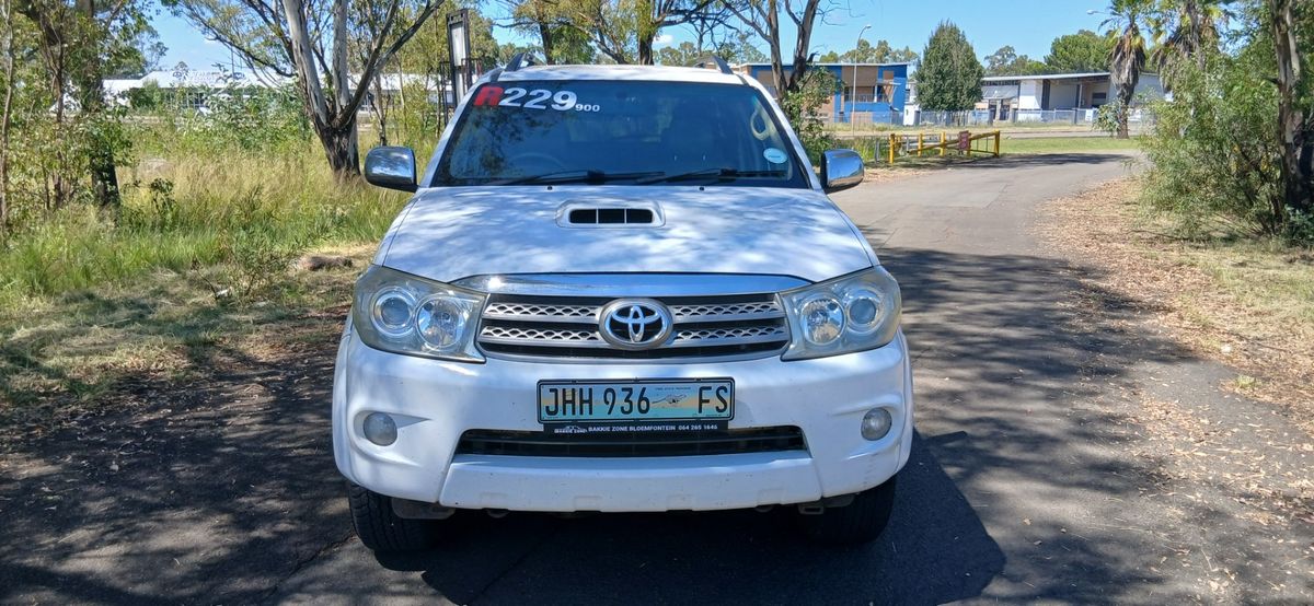 2009 Toyota Fortuner 3.0 D-4D Raised Body Auto