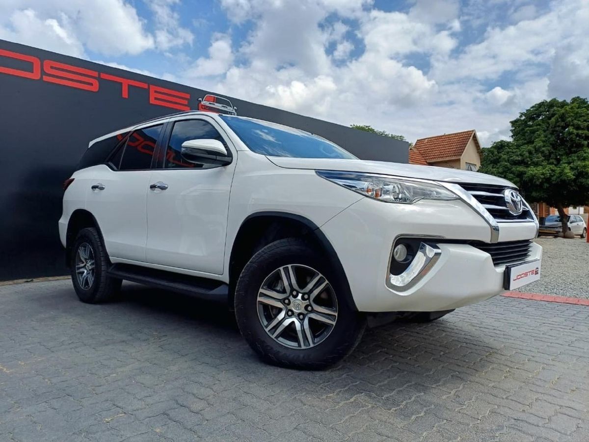 2020 Toyota Fortuner 2.4 GD-6 Raised Body