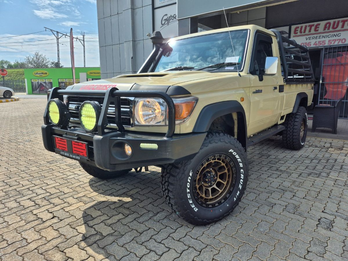 2021 Toyota Land Cruiser 79 4.5 4D LX V Single-Cab