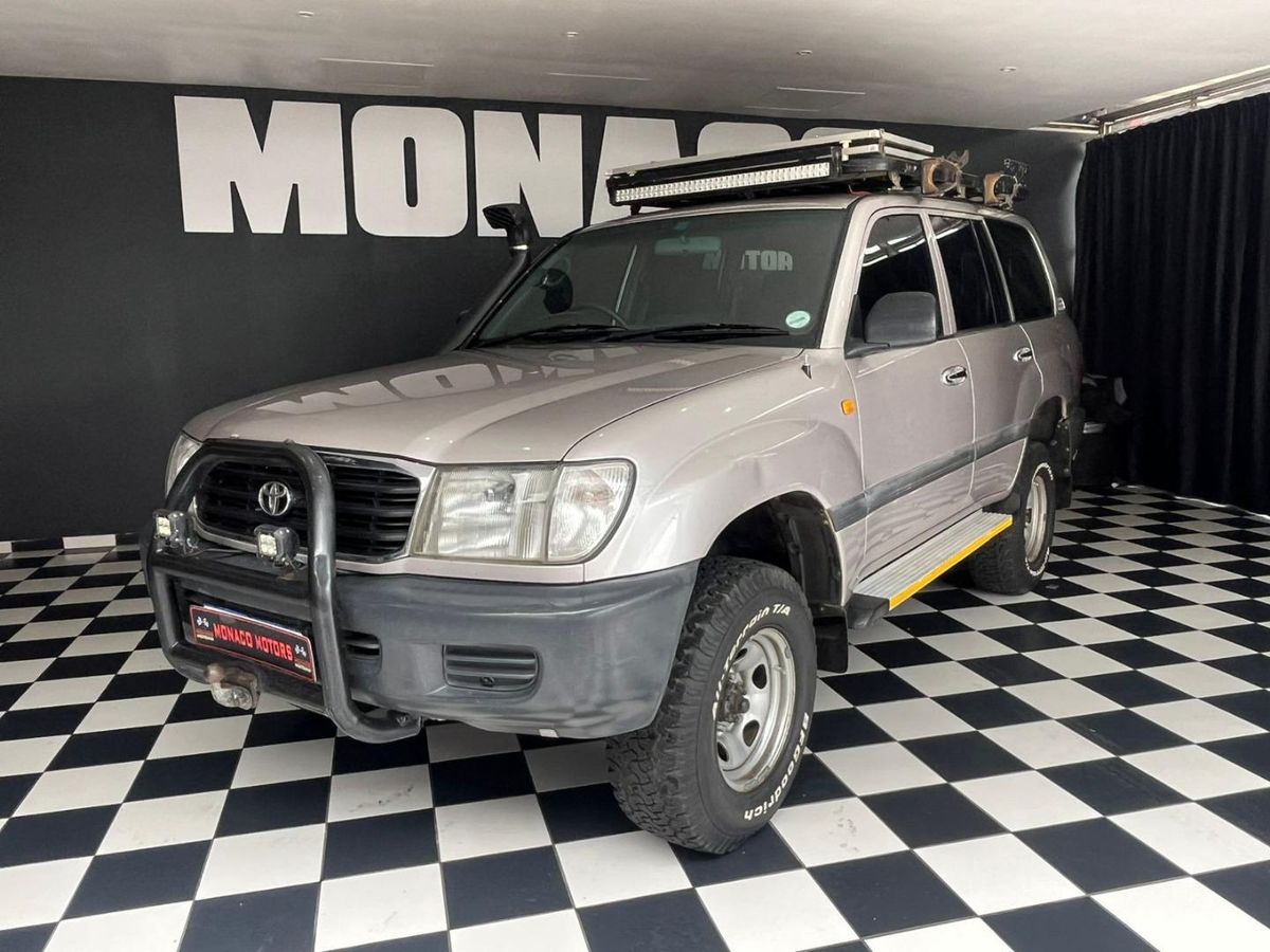 1998 Toyota Land Cruiser 100 Land Cruiser 105 GX 4.2D Manual